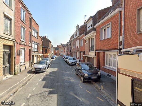 UN APPARTEMENT AVEC GARAGE