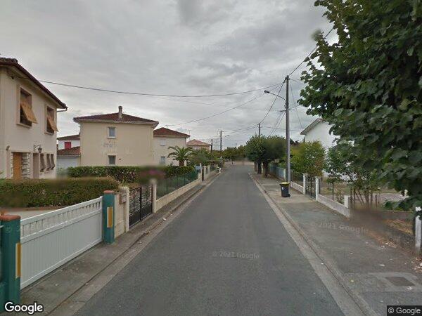 UNE MAISON D'HABITATION