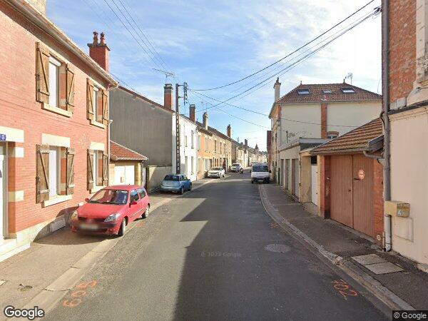 UN ENSEMBLE IMMOBILIER