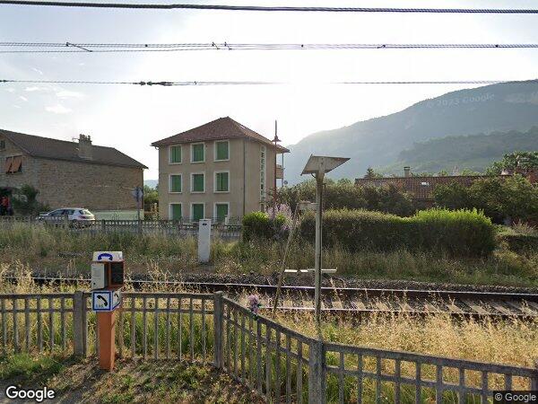 DEUX APPARTEMENTS AVEC TERRAIN