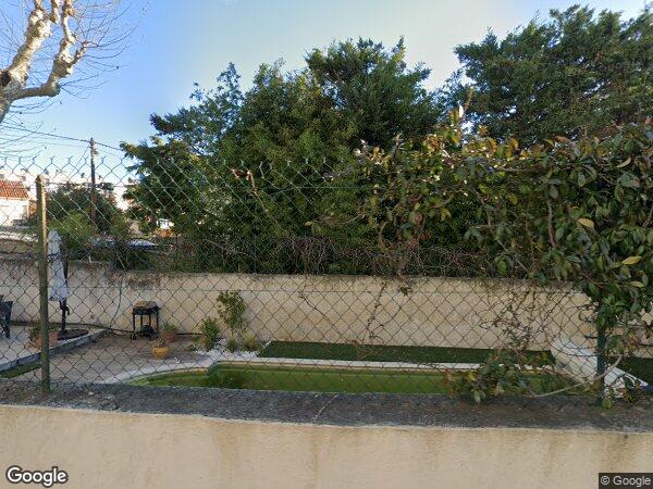 UN APPARTEMENT DE TYPE  4 AVEC 2 PARKINGS ET UNE CAVE