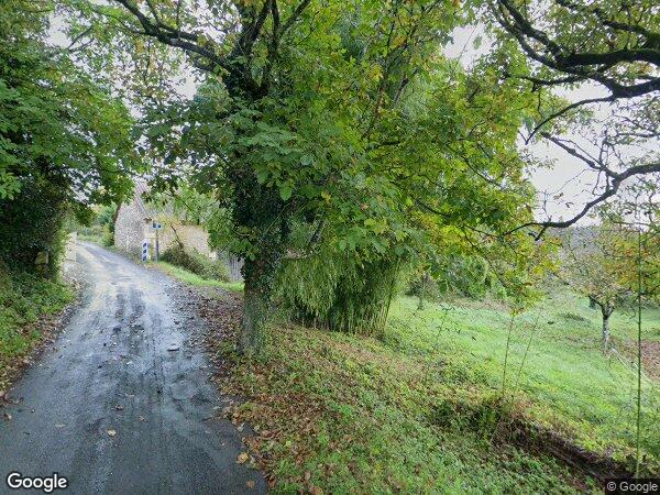 UN APPARTEMENT ET DEUX PARKING