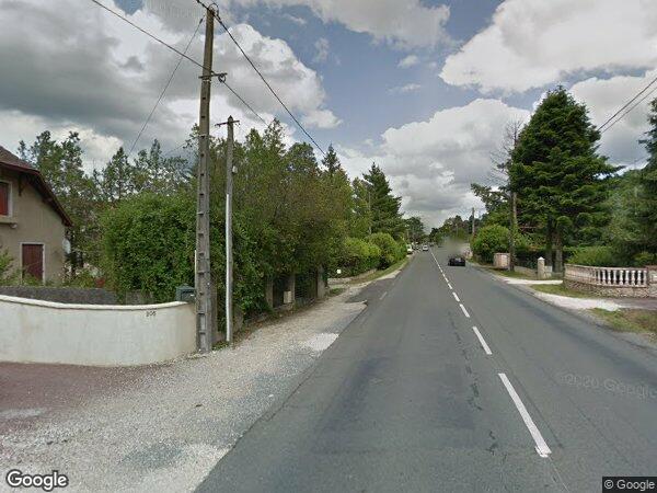 UNE MAISON D'HABITATION