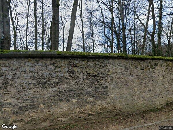 UN ENSEMBLE IMMOBILIER