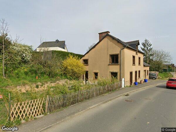 UN TERRAIN À BÂTIR