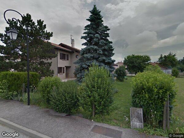 UNE MAISON INDIVDUELLE AVEC TERRAIN CLÔTURÉ