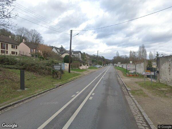 UNE MAISON D'HABITATION