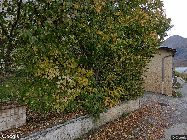 UN BÂTIMENT À USAGE DE CENTRE DE VACANCES