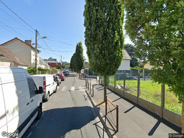 UN LOGEMENT ET UN PARKING