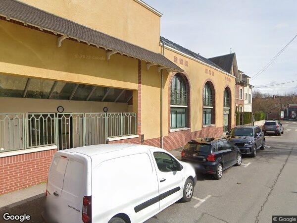 UN LOCAL PROFESSIONNEL