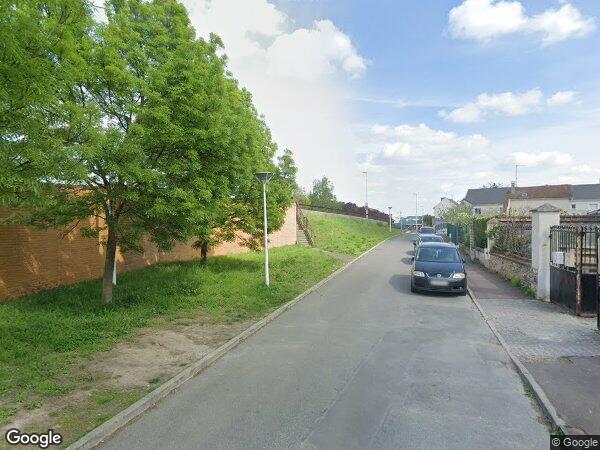 UNE MAISON D'HABITATION