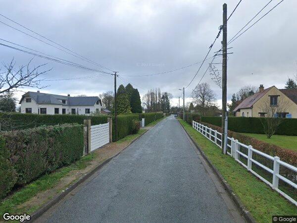 UNE MAISON À USAGE D'HABITATION