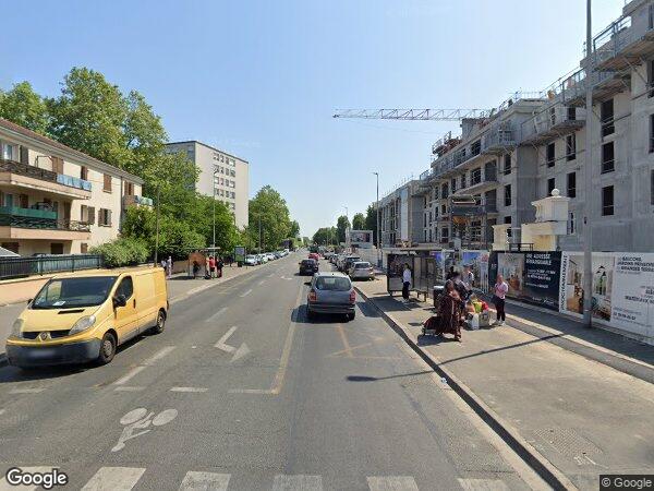 UN PAVILLON D'HABITATION