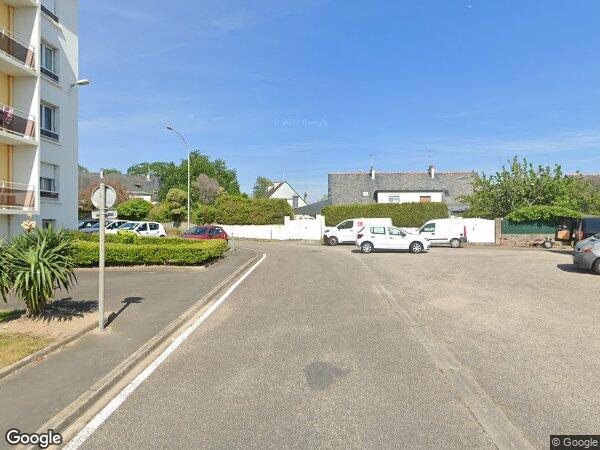 UN APPARTEMENT DE TYPE 3 ET CAVE