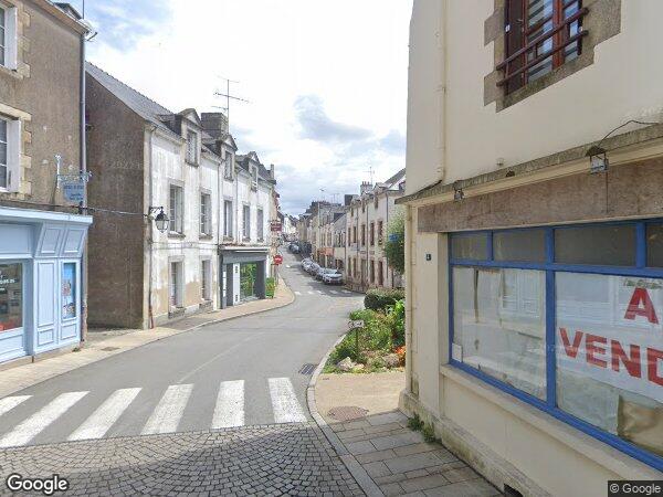 UN LOGEMENT À USAGE COMMERCIAL