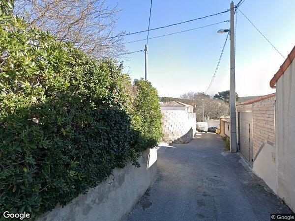 UN APPARTEMENT ET UN GARAGE