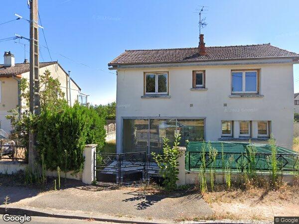 UNE MAISON D'HABITATION