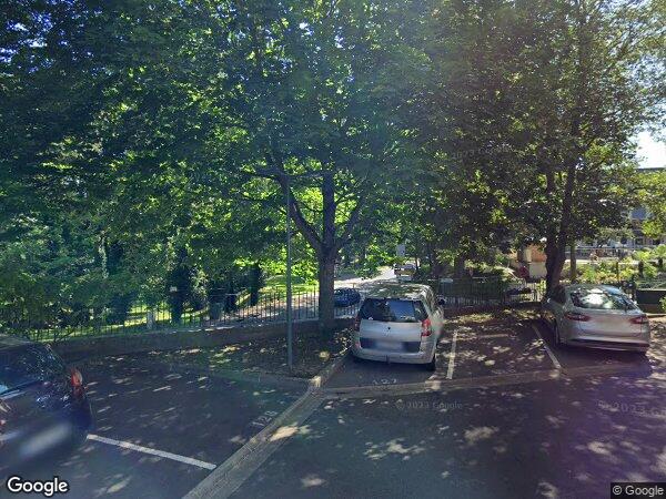 UN APPARTEMENT ET UNE CAVE