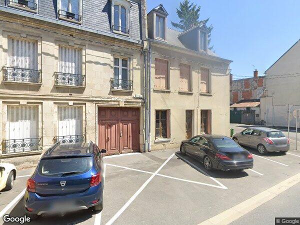 UNE MAISON D'HABITATION