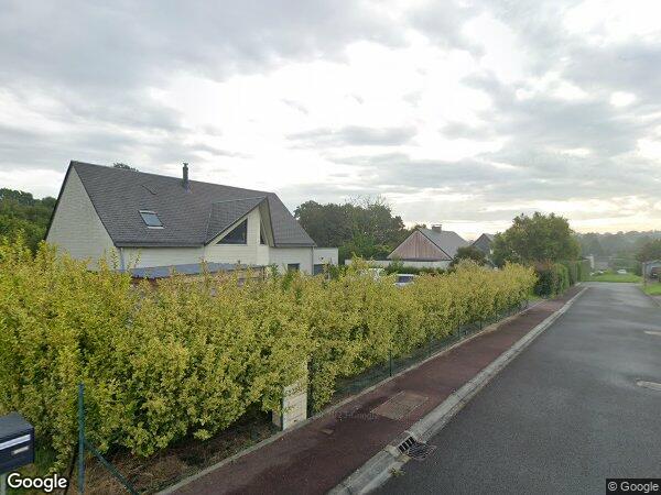 UNE MAISON D'HABITATION