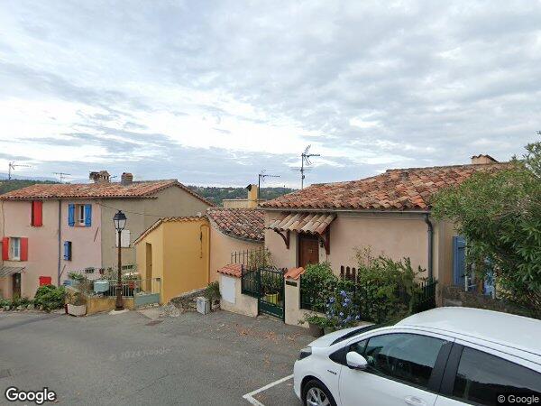 UN BATIMENT INDIVIDUEL