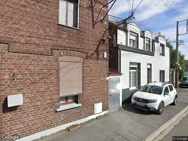 UNE MAISON SEMI INDIVIDUELLE À USAGE D’HABITATION