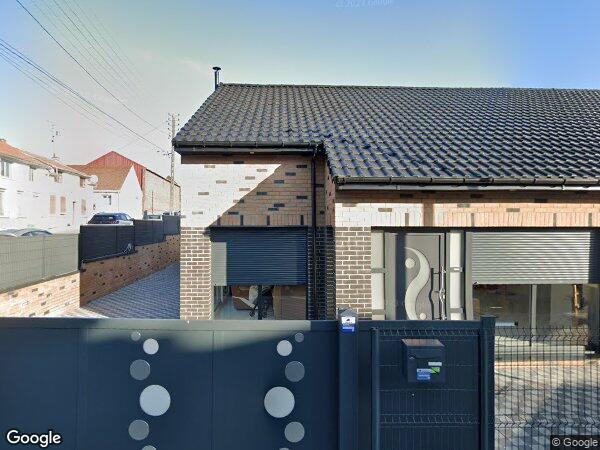 UNE MAISON À USAGE D’HABITATION