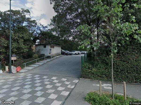 UN APPARTEMENT AVEC CAVE