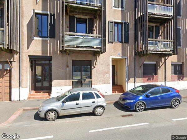 UN APPARTEMENT ET UNE CAVE