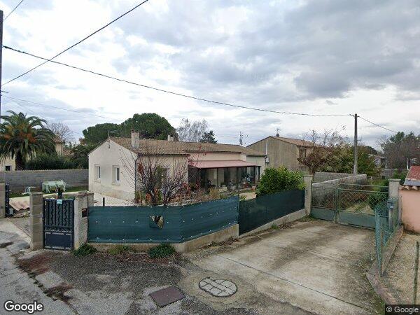 UNE MAISON D'HBITATION