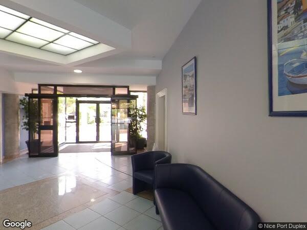 UN APPARTEMENT ET UN PARKING