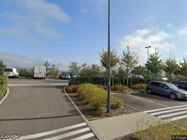 UN APPARTEMENT AVEC UNE CAVE
