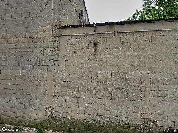 UN APPARTEMENT ET UNE CAVE