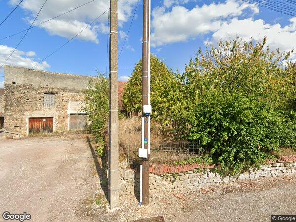 UNE MAISON À RESTAURER EN TOTALITÉ