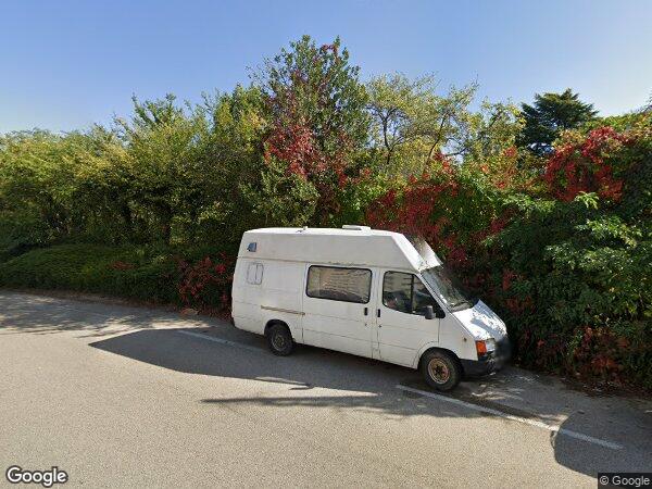 UN APPARTEMENT AVEC UNE CAVE ET UN PARKING
