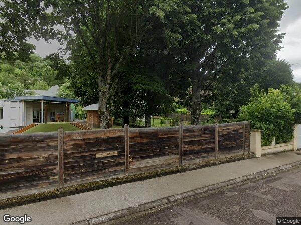 UN APPARTEMENT DE TYPE F1