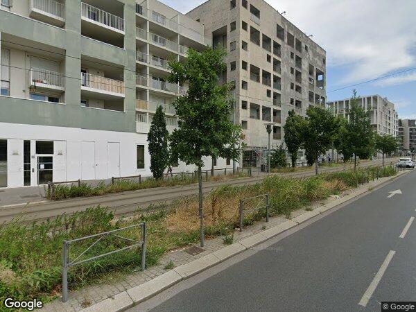 UN APPARTEMENT T1 ET UNE  PLACE DE PARKING