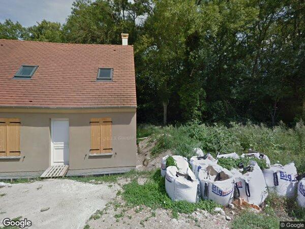 UNE MAISON D'HABITATION