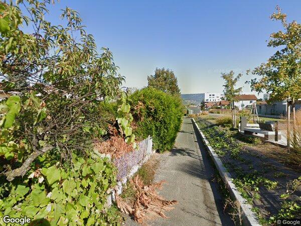 UNE MAISON AVEC JARDIN, PISCINE ET TERRASSES