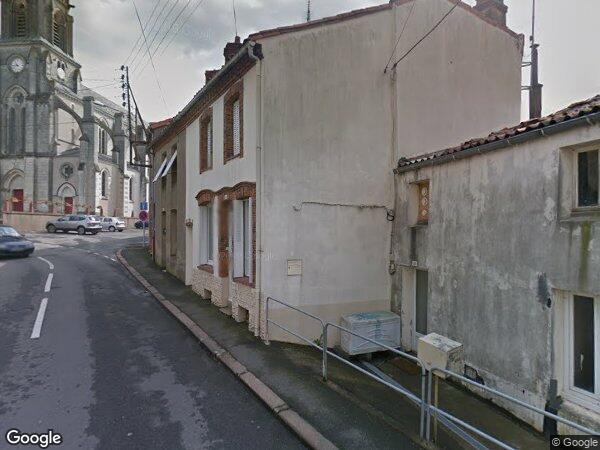 UNE MAISON D'HABITATION