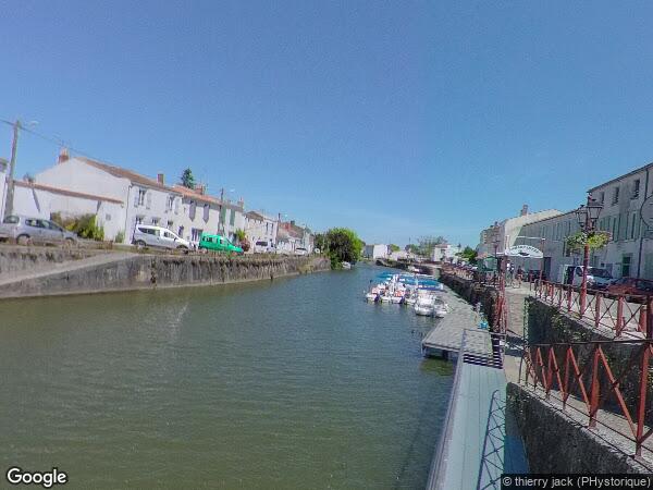 UN APPARTEMENT TYPE T2