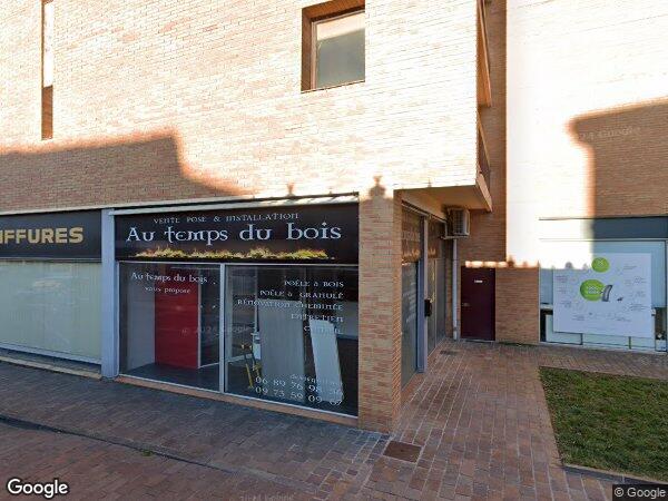 UN LOCAL À USAGE COMMERCIAL