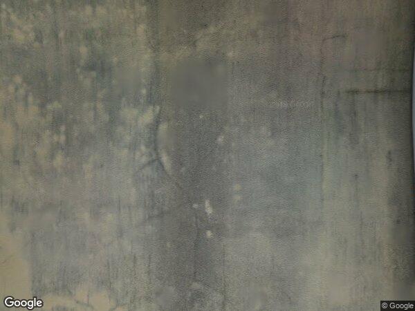 UN IMMEUBLE À USAGE D'HABITATION