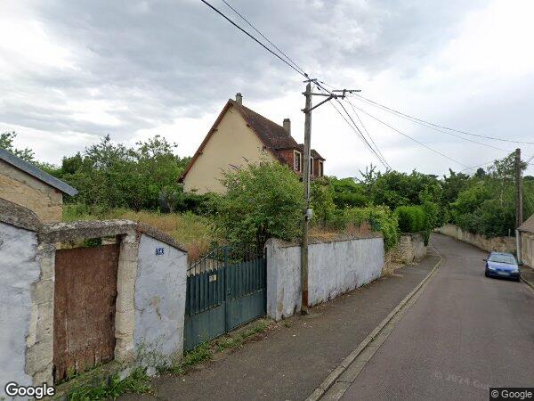 UNE MAISON D'HABITATION