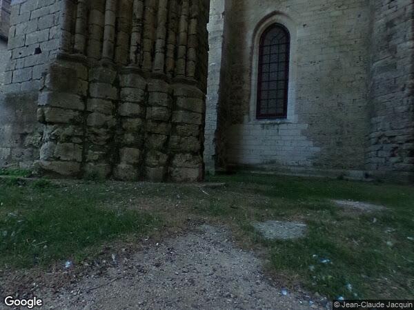 UNE MAISON D'HABITATION