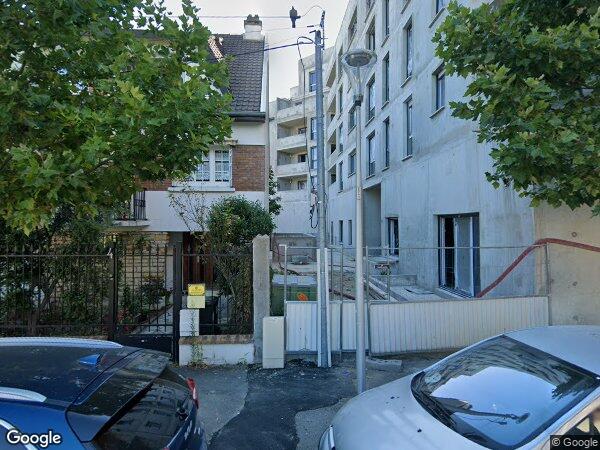 UNE MAISON À USAGE D’HABITATION