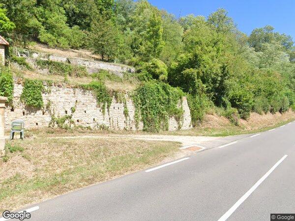 UNE MAISON D'HABITATION