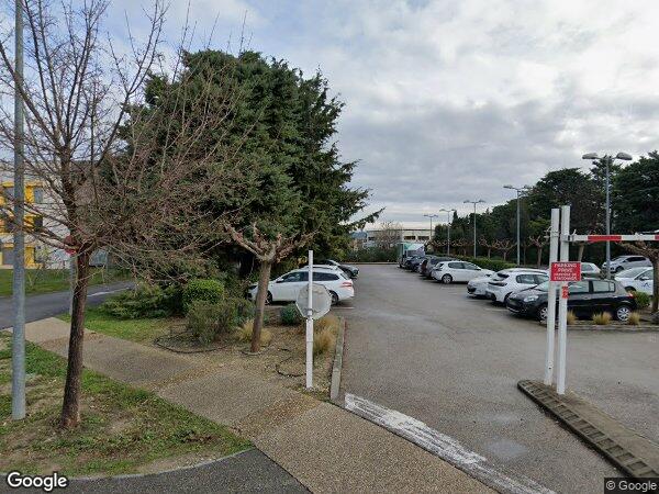 UN APPARTEMENT TYPE T2   AVEC PARKING EXTERIEUR