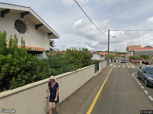 UN APPARTEMENT DE TYPE T4