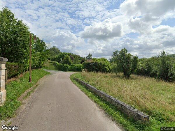 UN BÂTIMENT EN STRUCTURE METALLIQUE